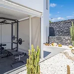 Villa Rocavista - With Heated Rooftop Pool And Amazing Ocean View *