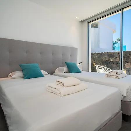 Rocavista - With Heated Rooftop Pool And Amazing Ocean View * 아데제