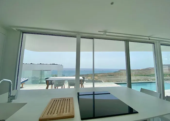 Villa Rocavista - With Heated Rooftop Pool And Amazing Ocean View *