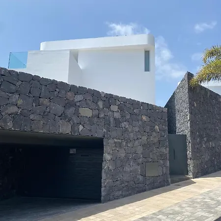 Rocavista - With Heated Rooftop Pool And Amazing Ocean View Вилла Адехе